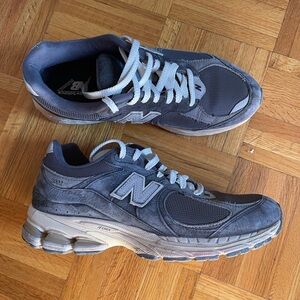 New balance 2002R size 9.5 US/ EUR 43